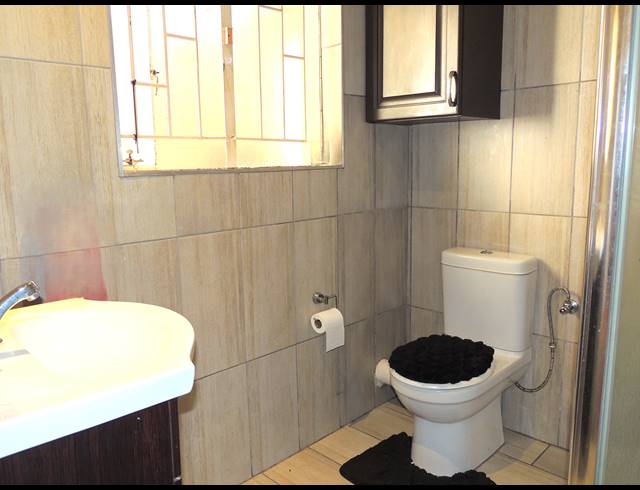 4 BEDROOM HOUSE FOR SALE IN STRUBENSVALLEI